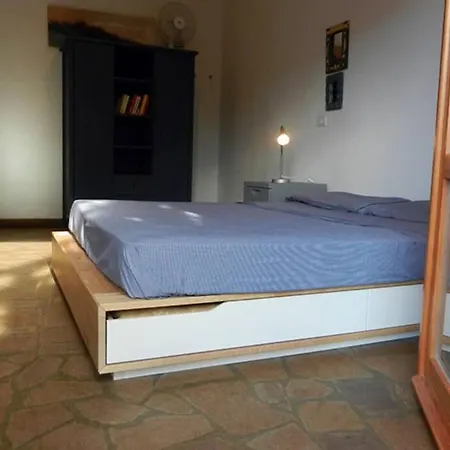 Apartment Romantica Giglio Castello